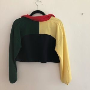 Multi-colored cropped tee